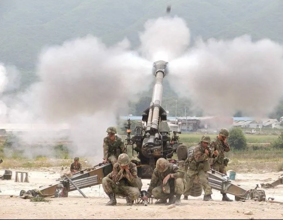 Foto La un pas de război! Coreea de Nord a bombardat Coreea de Sud!