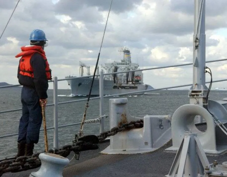 Foto Marinar român, dat dispărut de pe un vas maltez în Marea Galbenă