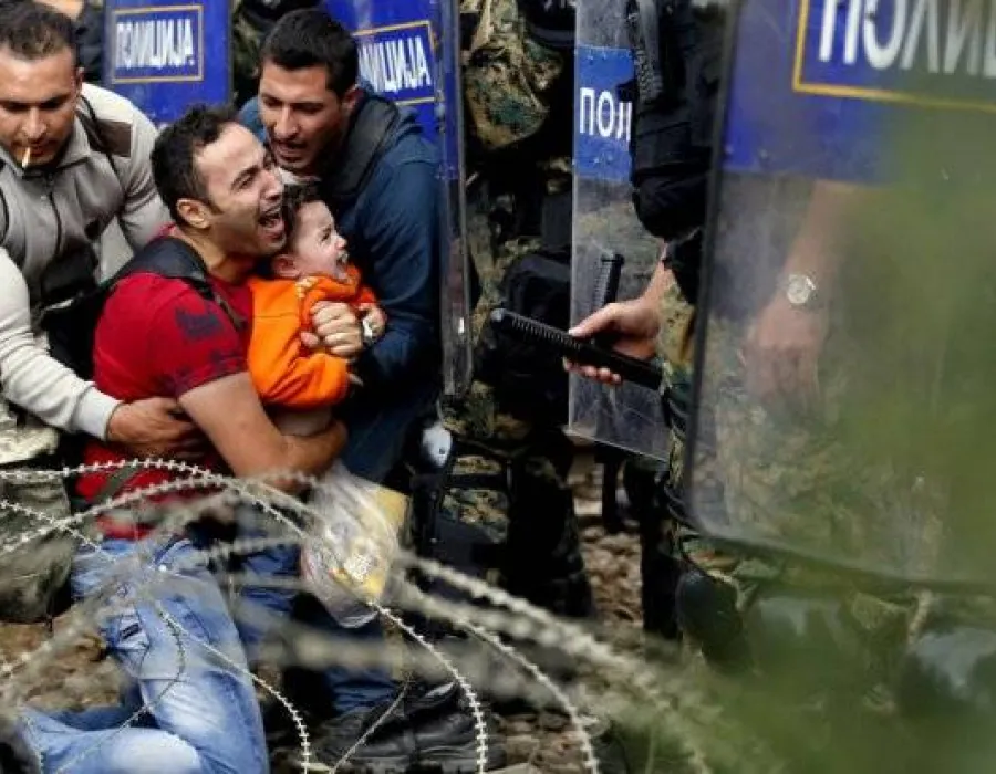 Foto Comisia Europeană confirmă: există un plan nou de redistribuire a imigranţilor