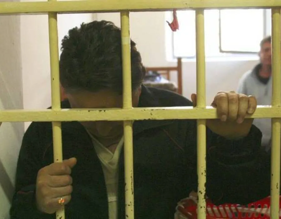 Foto ALERTĂ! Milioane de români riscă închisoarea!