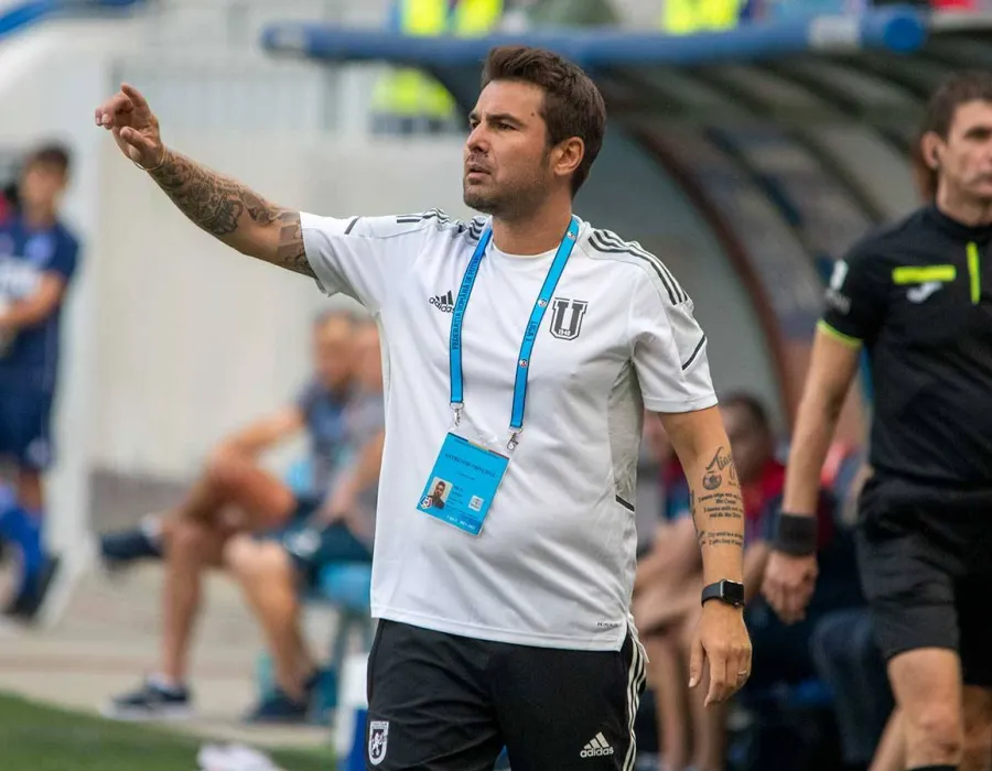 Foto 𝗔𝗱𝗿𝗶𝗮𝗻 𝗠𝘂𝘁𝘂: „M-am simțit bine la FCU și îi doresc să revină în Liga 1“. Ce a spus și de Adrian Mititelu