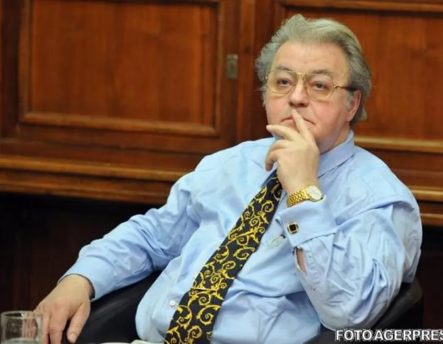 Foto Corneliu Vadim Tudor, o altă poezie despre moarte