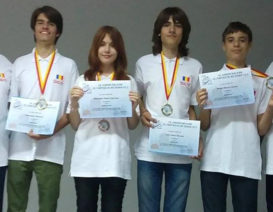 Foto România, trei medalii de aur la Olimpiada Balcanică de Informatică pentru Juniori