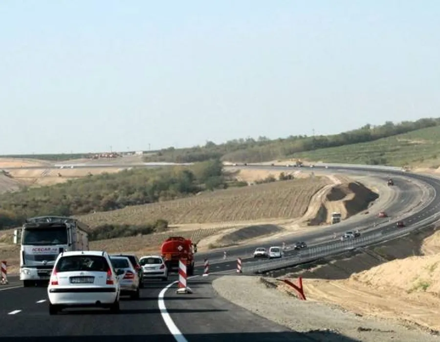 Foto Cum a inventat CNADNR semnătura electronică pe hârtie ca să-i amendeze pe şoferi pentru rovinietă