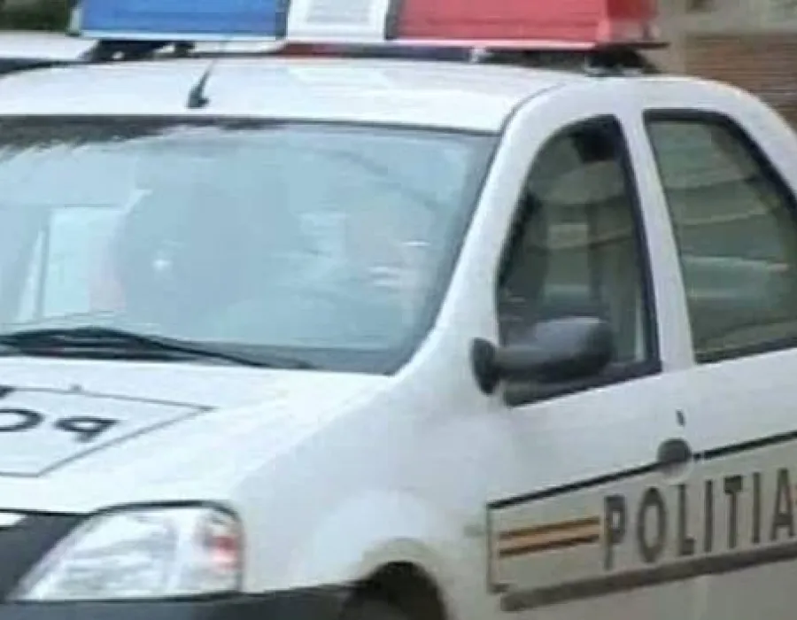 Foto Un tânăr din Gorj, UMILIT de poliţişti în urma unor acuzaţii false