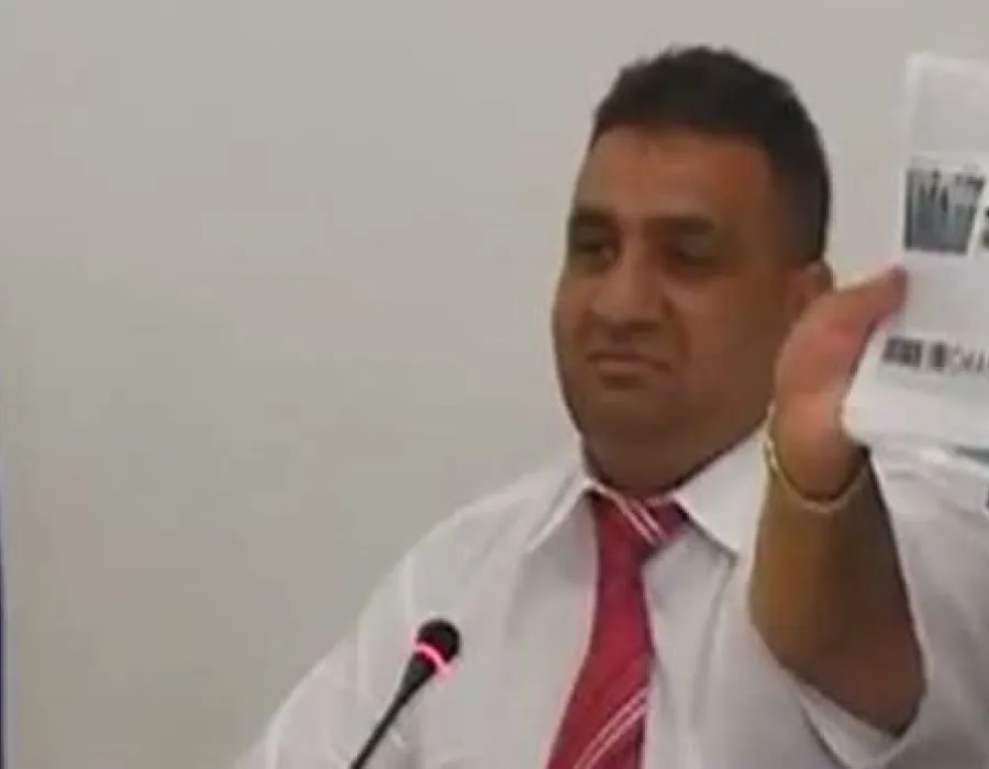 Foto Bercea Mondial, ELEV în clasa a V-a în ÎNCHISOARE