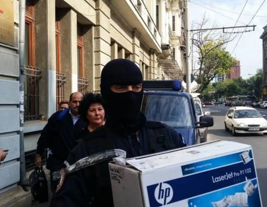 Foto APIA, FRAUDATĂ de INTERLOPII bulgari. Care este schema ŢEPEI de 26 de milioane de euro