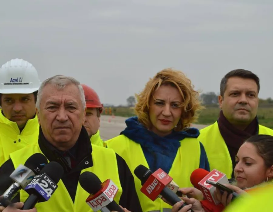 Foto De pe 25 octombrie se zboara iar din Craiova!