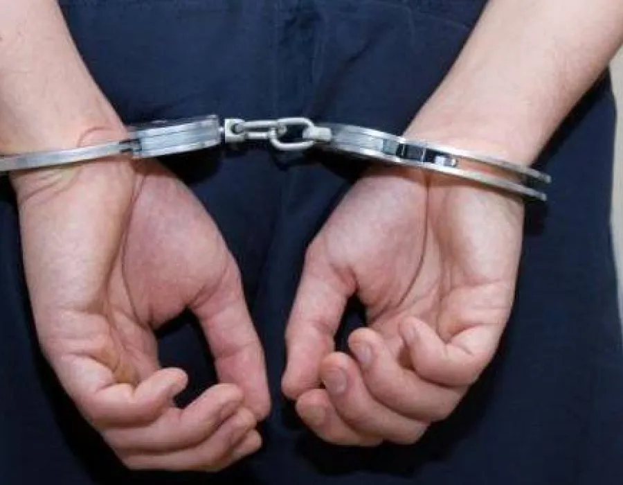 Foto Elev reţinut de Parchet