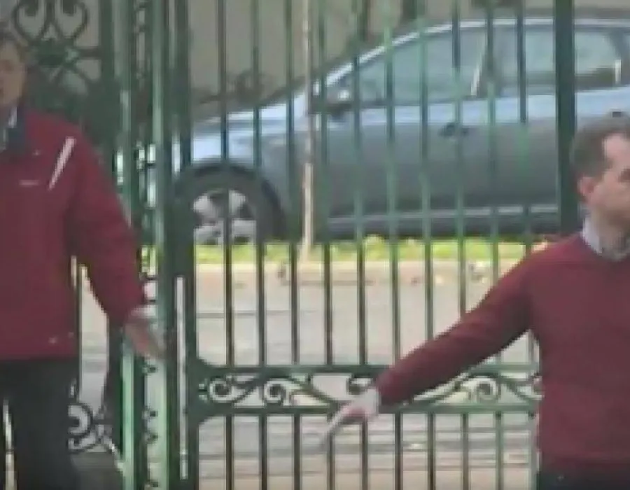 Foto VIDEO/A început PRIGOANA PONTIŞTILOR din PSD. Portarul de la PSD l-a împiedicat pe Mihai Sturzu să intre în sediul partidului