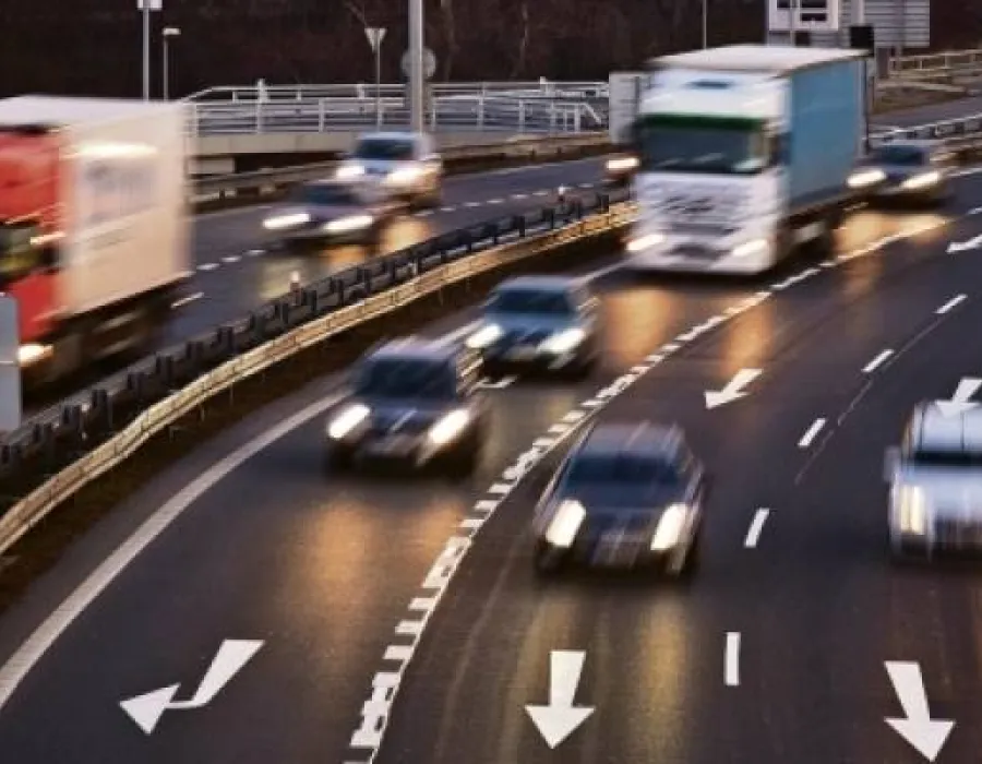 Foto PROIECTE de lege, dezbătute în Parlament. Ce schimbări li se pregătesc ŞOFERILOR