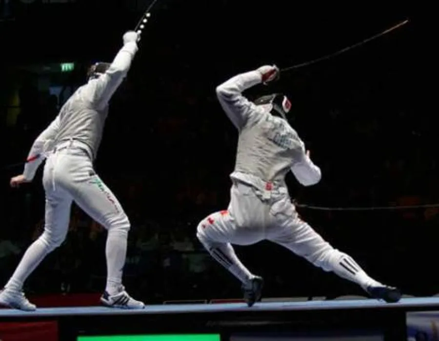 Foto România, primul loc pe naţiuni la Campionatul Balcanic de scrimă de la Nis