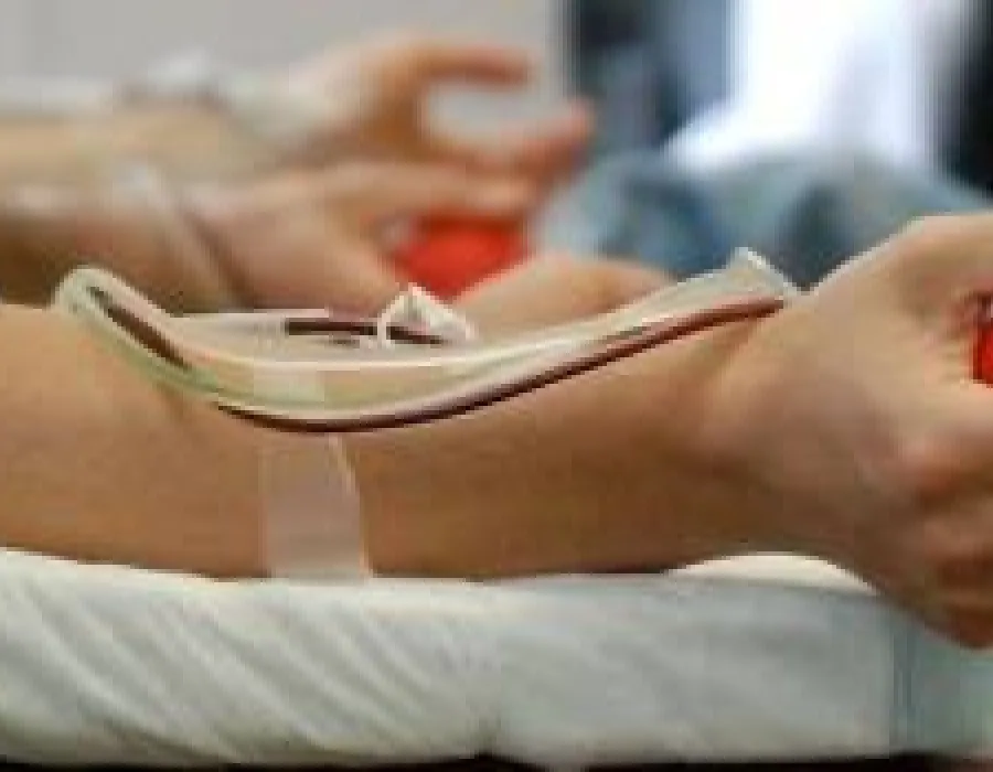 Foto Circa 200 de poliţişti din Dolj donează sânge pentru victimele incendiului din Colectiv