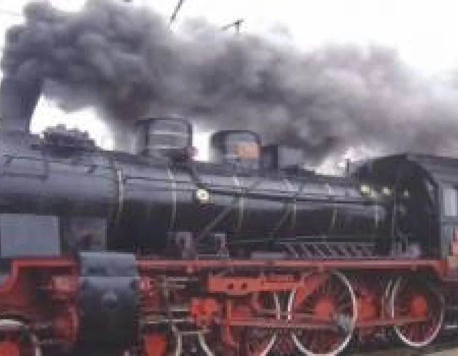Foto Craiova, primul oraş din lume care deţine o locomotivă ce funcţionează pe bază de ulei de bucătărie