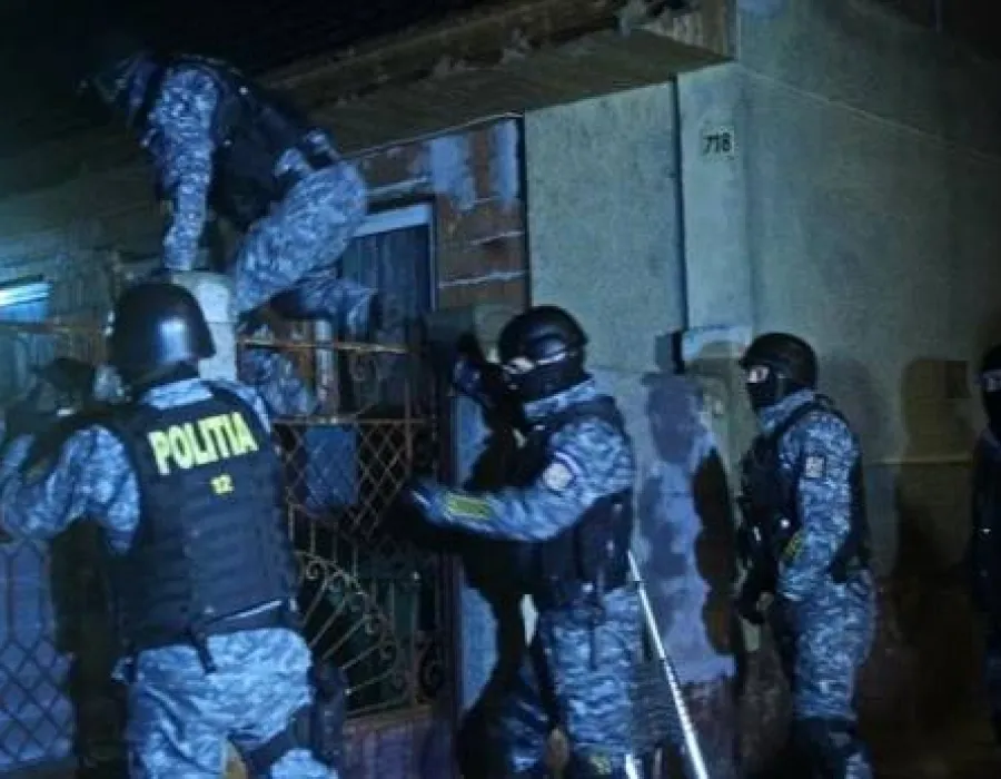 Foto Percheziţii la primari din Gorj şi Dolj, suspecţi de corupţie şi abuz în serviciu. Edilul din Urdari, AUDIAT în dosar