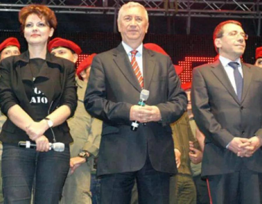 Foto Alcooluţa, lui M.Voicu: "Nu-mi da lecţii de anticorupţie, BUBOSULE!"