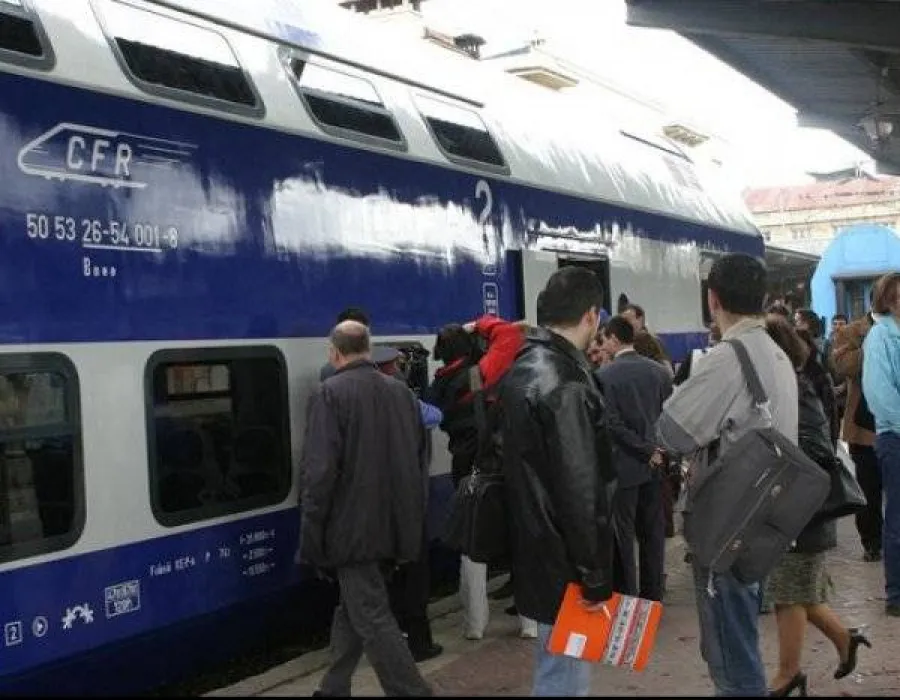 Foto S-a modificat Mersul Trenurilor. Ce trebuie să ştie călătorii care folosesc transportul feroviar