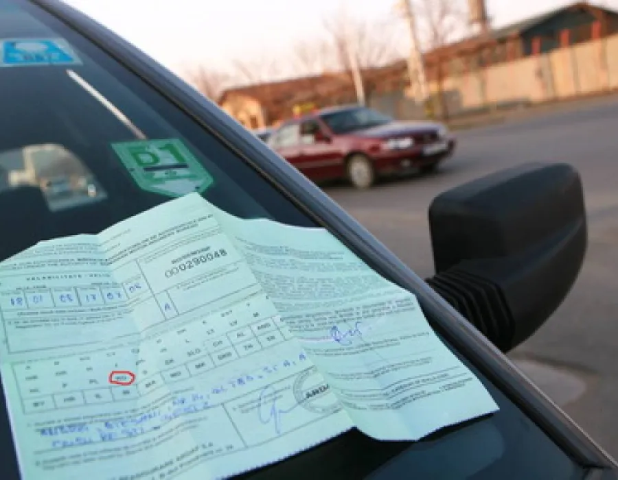 Foto Marea problema a soferilor pentru 2016: politele RCA se scumpesc. Cine va ajunge sa plateasca chiar si 1.000 de euro