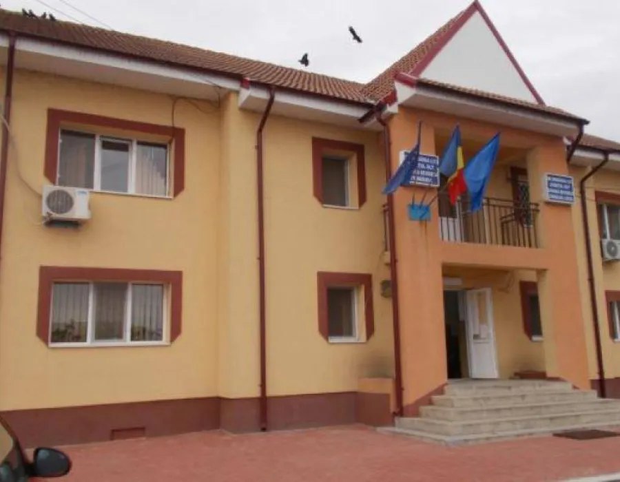 Foto Norocul Primăriei Deveselu s-a poticnit. Are arierate de peste 500.000 lei şi soluţii încă incerte pentru plată