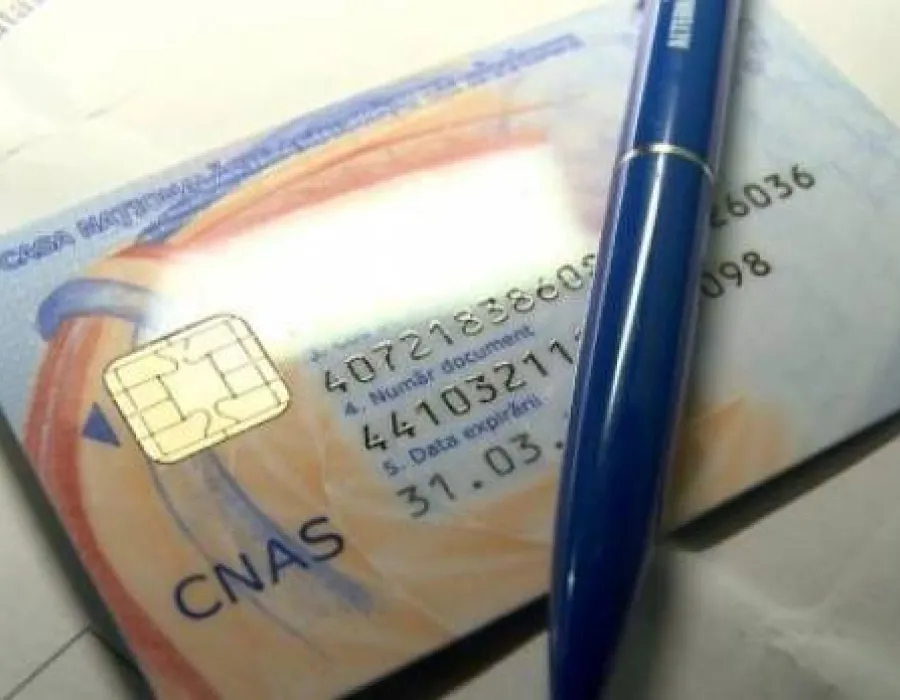Foto CARDUL de SĂNĂTATE ar putea deveni OBLIGATORIU şi pentru URGENŢE. Ce pacienţi ar fi excepţia de la regulă