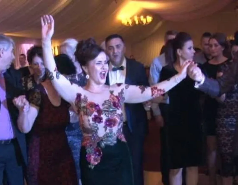 Foto VIDEO / Revelionul lăutarilor, la Târgu Jiu: Şapte sute de artişti au petrecut de Anul Nou