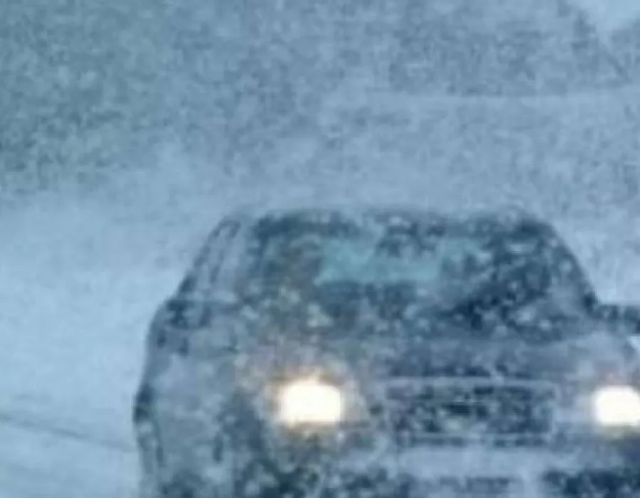 Foto ALERTĂ METEO: Ninsori abundente, lapoviţă şi viscol la munte