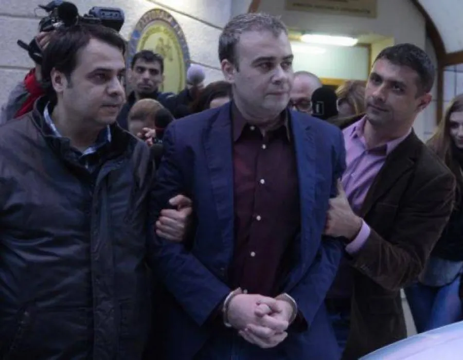 Foto Baronii de la Olt, ajunşi de braţul DNA. Vâlcov are la activ cinci dosare, Stănescu e la primul