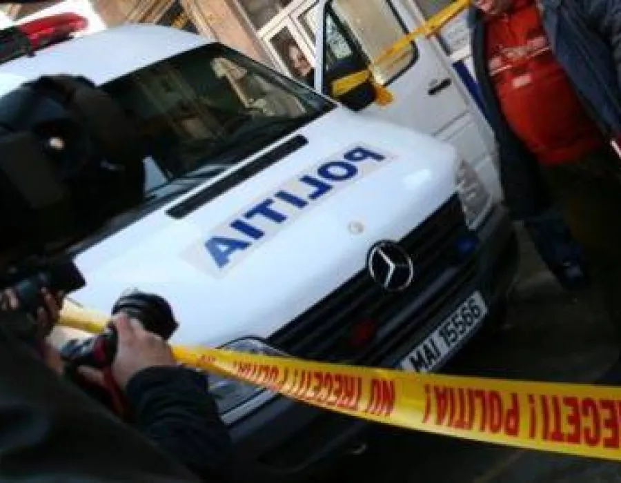 Foto Fiul unei judecătoare din Craiova a înjunghiat un tânăr într-un club