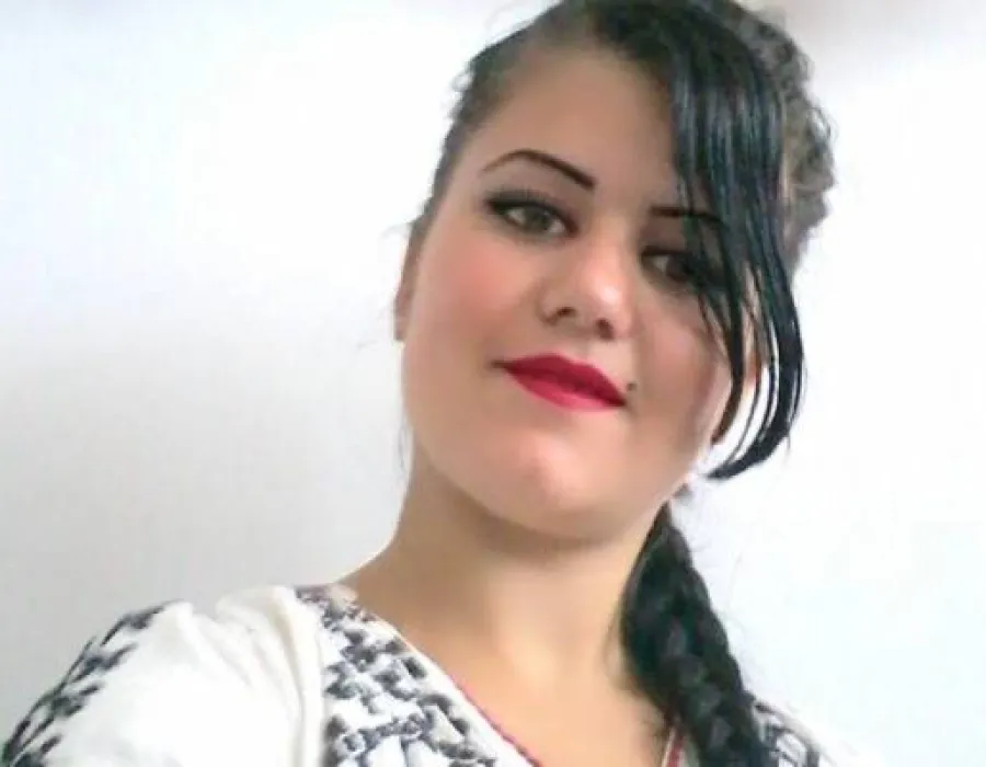 Foto O cântăreaţă de muzică populară din Gorj a postat o IMAGINE ŞOCANTĂ