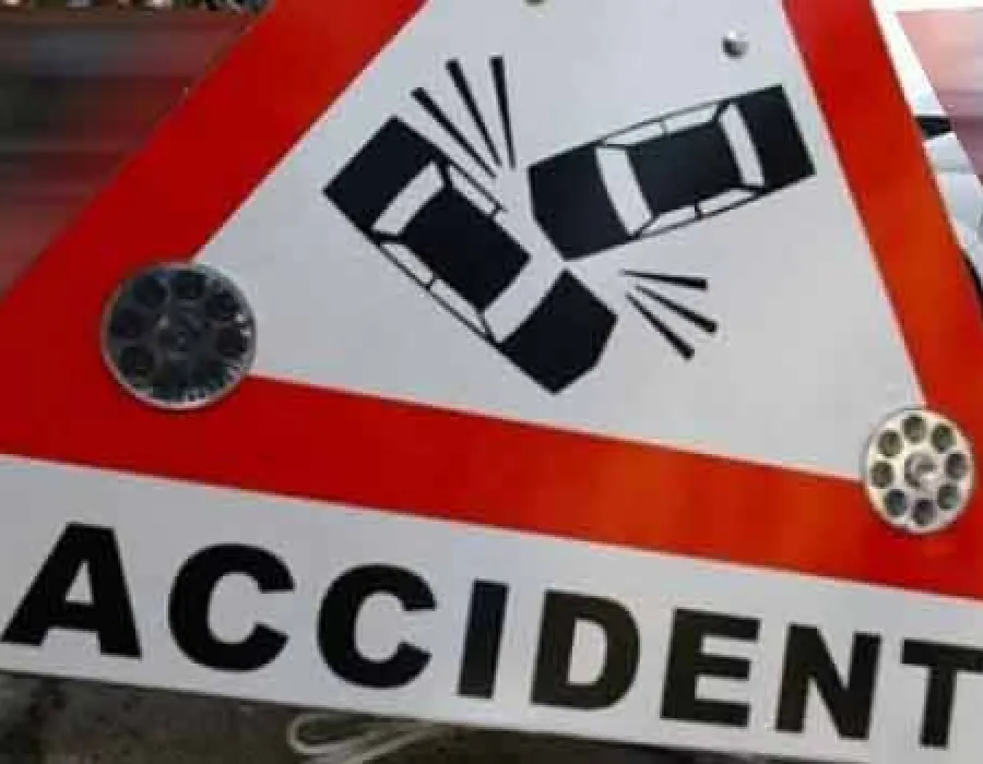 Foto Un bărbat a murit într-un accident rutier, în timp ce se certa cu o femeie la telefon