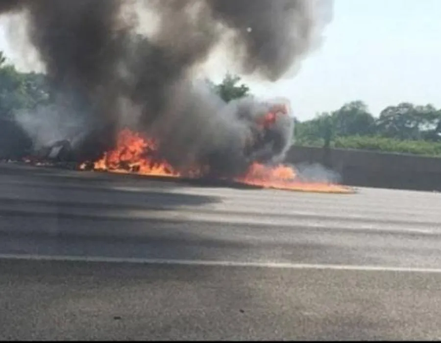 Foto AVION PRĂBUŞIT în Rusia: Toţi pasagerii au murit. Momentul impactului a fost filmat VIDEO