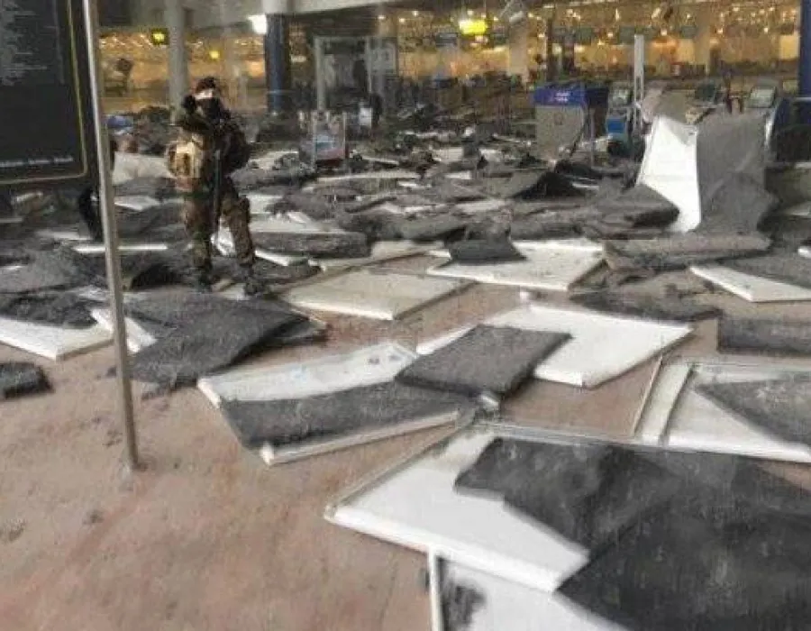 Foto Atac terorist la Bruxelles. Explozii pe aeroport și la metrou. Numeroși morți și răniți