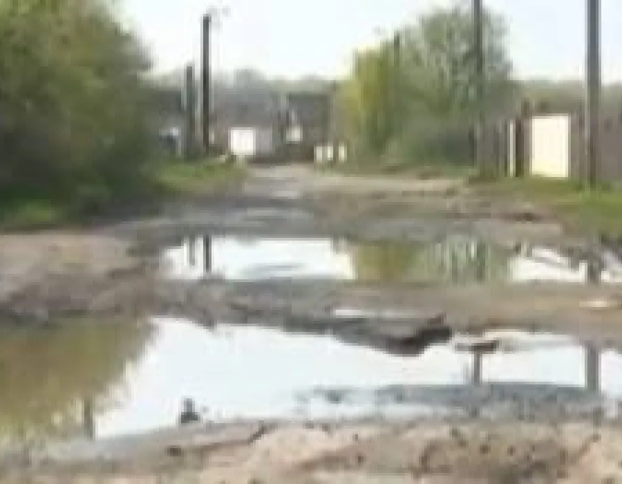 Foto Water Park printre gunoaie: Complexul de agrement din Craiova se face într-o mizerie de nedescris (VIDEO)