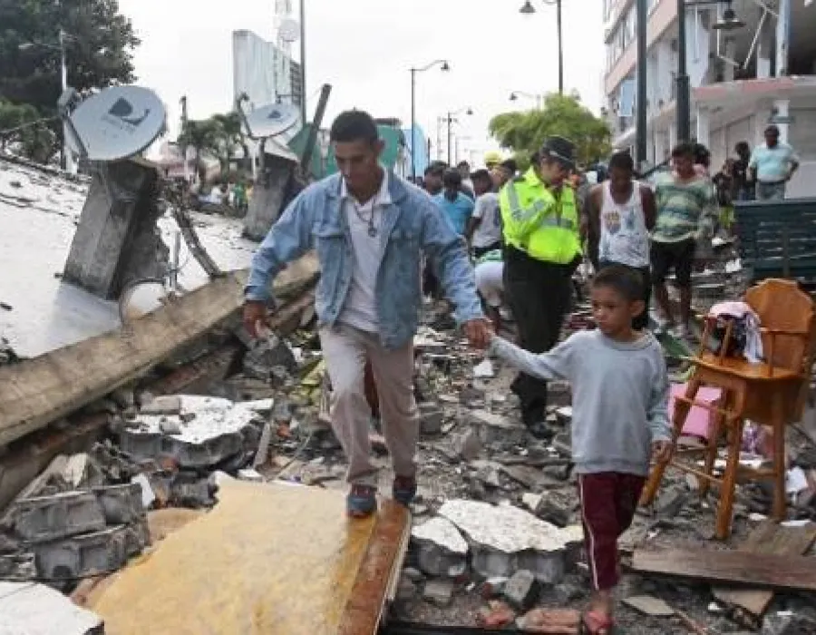 Foto CUTREMUR ECUADOR: 272 de morţi şi peste 2000 de răniţi la ultimul bilanţ