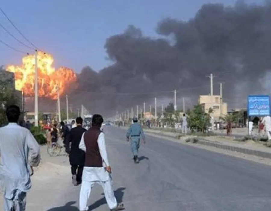 Foto Afganistan: Explozie puternică la Kabul. Deflagraţia s-a produs în zona Ministerului Apărării şi a Ambasadei SUA
