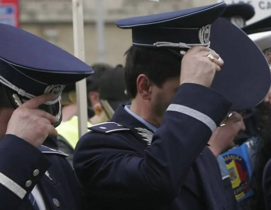 Foto Anunţ al Ministerului de Interne privind probele pentru candidaţii la posturile de poliţişti scoase la concurs