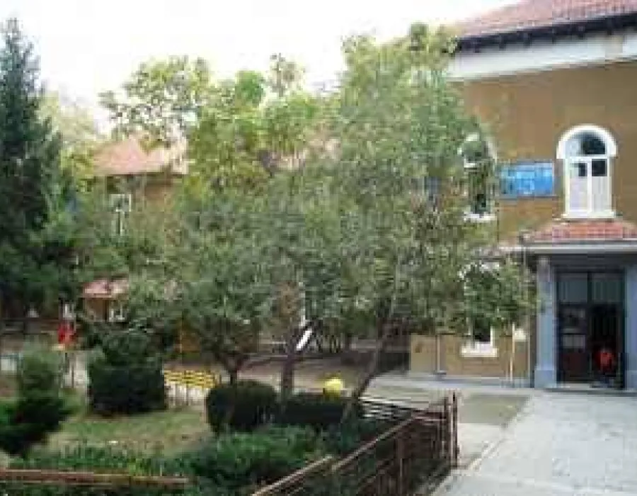 Foto Anchetă la o şcoală cu nevoi speciale din Craiova, după ce un elev are capul spart, iar altul are dinţii rupţi