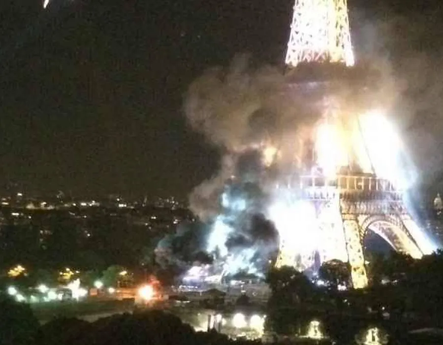 Foto Avertisment ISIS către Occident: "Vom ajunge în casele voastre, în vacanţe şi la petreceri, omorându-vă şi arzându-vă"