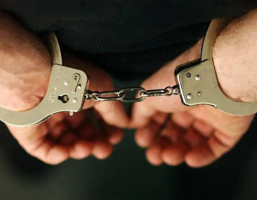 Foto Un bărbat din Gorj, acuzat că a luat bani din gestiunea firmei unde lucra