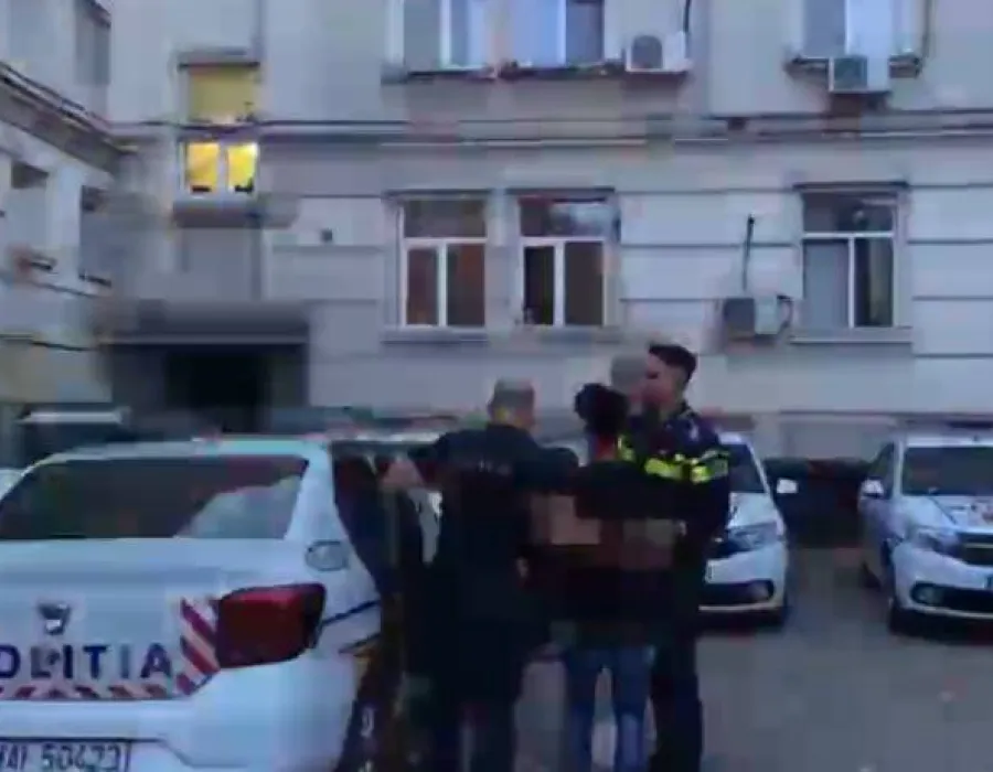 Foto Tânăr de 15 ani din Craiova, reținut pentru furt calificat