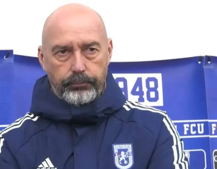 Foto  Vali David: „Emeric Jenei a fost un adevărat lord în vestiarul Universității. El ne-a adus moda costumelor la echipă!“