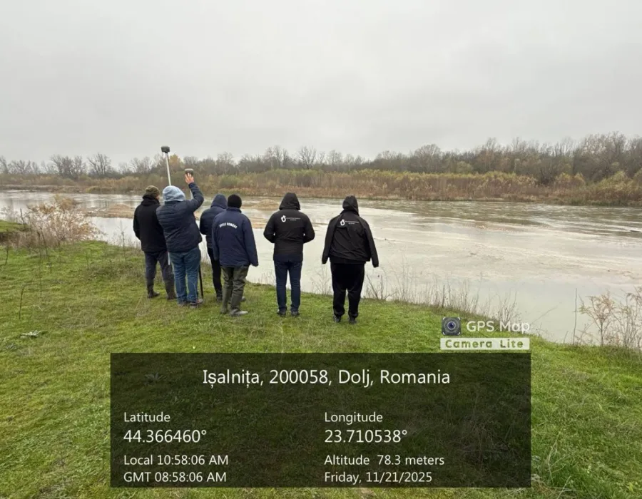 Foto Dosar penal după exploatări ilegale pe râul Jiu, în zona Ișalnița