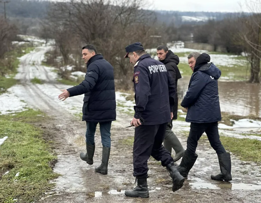 Foto DJ 641 Mischii – Caracal, în continuare închis la Pielești 