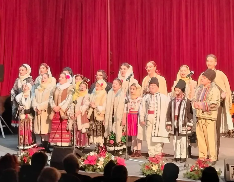 Foto Ateliere de folclor la Teatrul Colibri Craiova