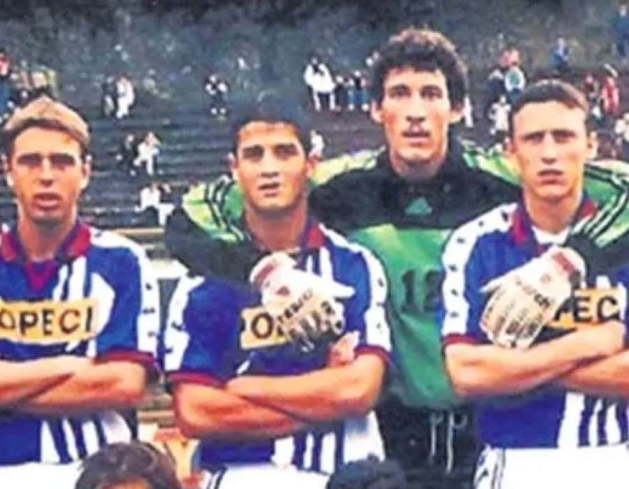 Foto Fostul fotbalist al Universității Craiova, Cristian Chivu a câștigat ca antrenor campionatul cu Inter în Italia