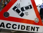 Foto Trafic blocat pe Drumul Expres 12, spre Craiova, după un accident între două autoutilitare și un TIR