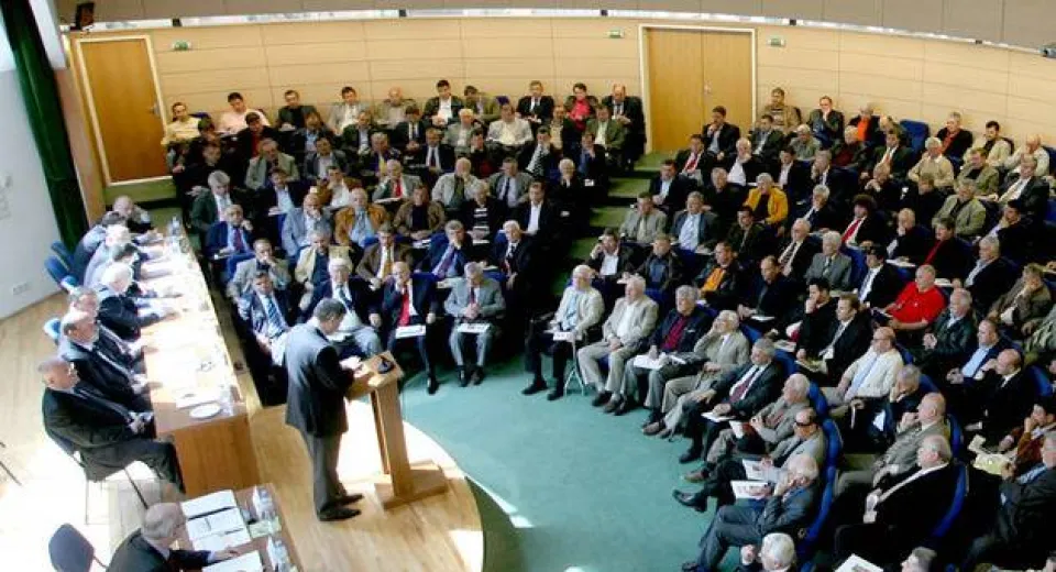 Foto Burleanu, noul preşedinte al FRF /CSU nu a fost afiliată!