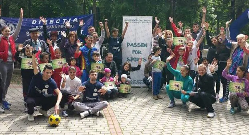 Foto Cu mic, cu mare invitaţi la mişcare