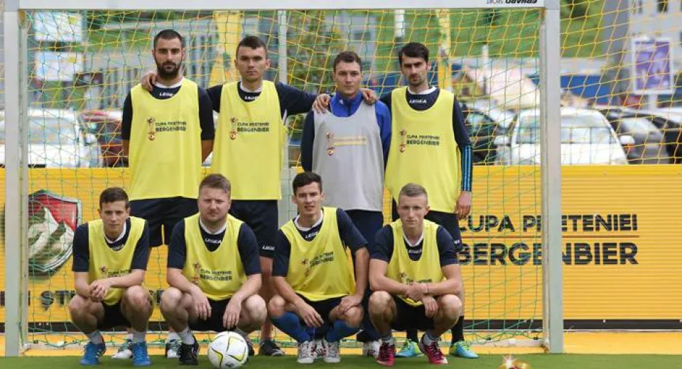 Foto Severinenii rămân la plaja de la Dunăre