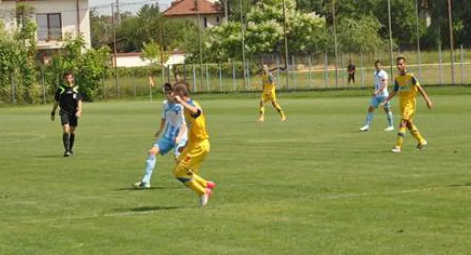 Foto S-au oprit în semifinale